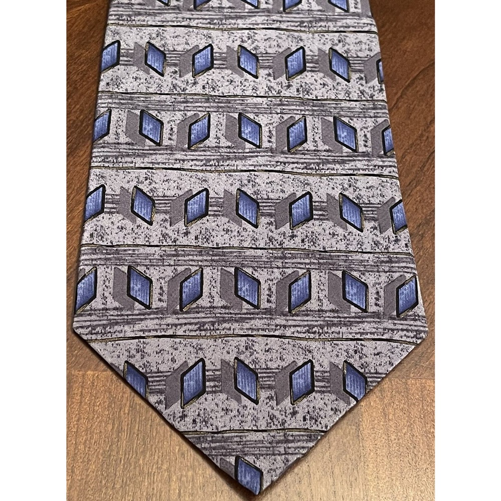 Mondo Classico Hand Made 100% Silk Men’s Neck Tie Made In USA
